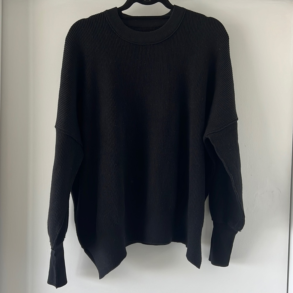 Womens NEW medium black sweater